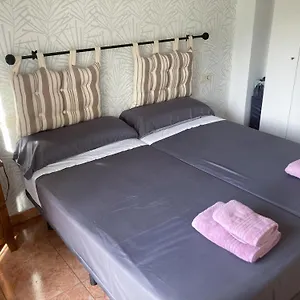 Luninoso Y Practico En El Centro Con Amplio Parking Incluido Apartamento